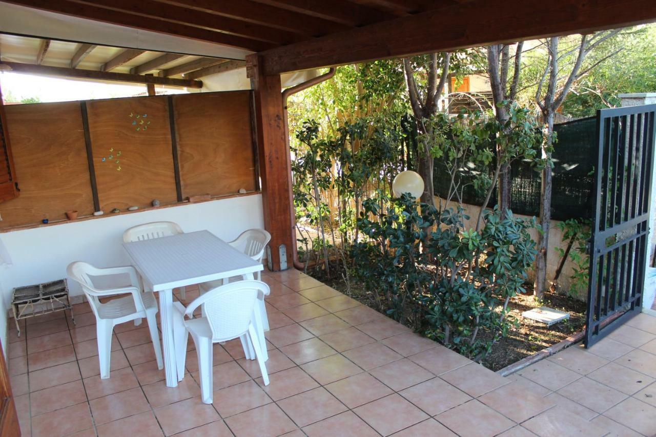 Villetta Con Giardino Mandarino มาการี ภายนอก รูปภาพ